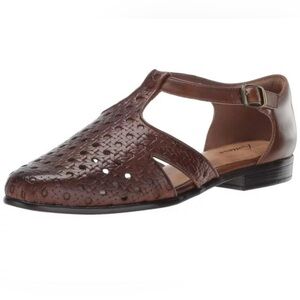 (New) Trotters Brown Woven Leather T-Strap Flat